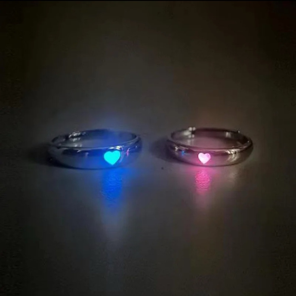 Cute Valentines Day Glowing Heart Rings